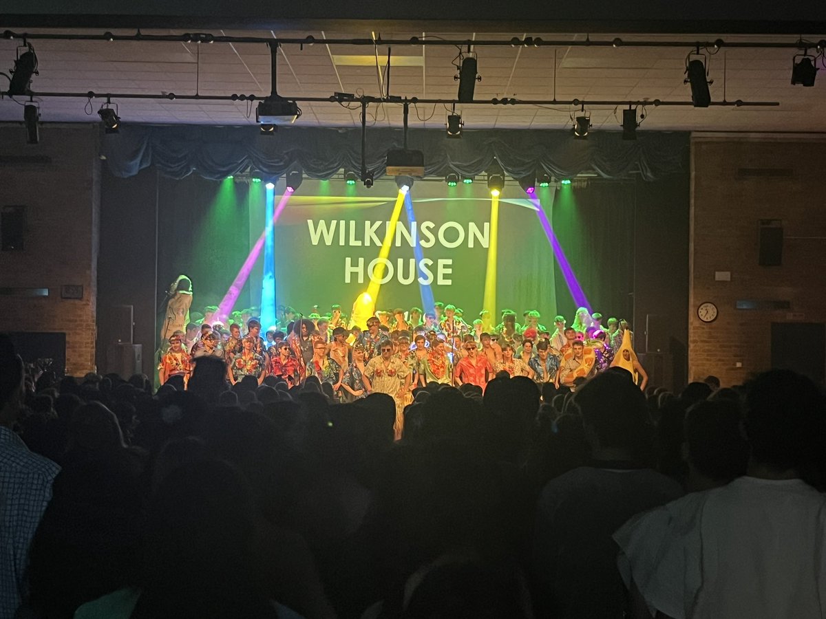 WILKINSON serving calypso realness 🙌🏻🍹🎶🎉 #kingsely #kingsely #housemusiccompetition @Kings_Ely