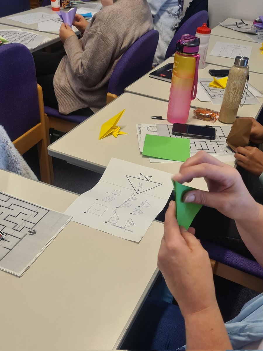 AcuteStrokeUni1's tweet photo. Stroke School day 2
Therapy teaching and workshops. What a fun day. Made origami animals, correct positioning for patients bed and chairs, mobilisation as well as assisted feeding. Hope everyone enjoyed it and learnt a lot.
Role on day 3
@strokeindira
@Karen_hunter8 @alanpbethell https://t.co/rKJnXS55Lp