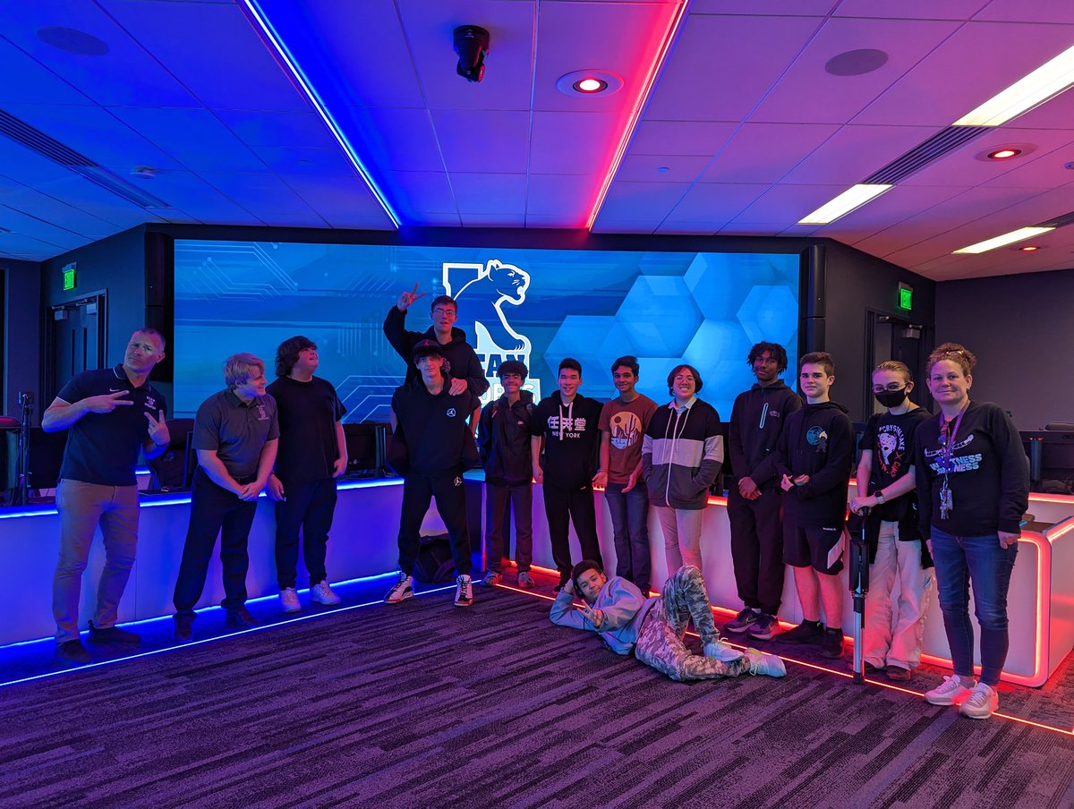 We're grateful to @Kean_esports for hosting us today and providing insights into the collegiate Esports scene and potential career pathways! We had a great time! 🎮🎓 #EsportsEducation 

<a href="/FazioSally/">Mrs. Fazio 💜</a> <a href="/OBassistantsup/">Kathleen Hoeker</a>