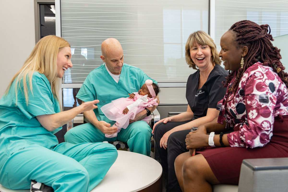 UNMC_NeuroSurg's tweet photo. Fantastic article highlighting #neurosurgeon Dr. Bill Thorell and the extraordinary team of providers @NebraskaMed .  Everyday, all day, he is the best and we are so proud! @WmThorell @unmc @UNMCCOM 
https://t.co/LQCMyMi6gW https://t.co/qcC2uEbKGp