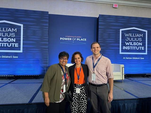 1_neighborhood's tweet photo. ONE|NB is proud to be in the company of partners (@RIFoundation, @CityofProv) and 100+ place-based initiatives from across the country, doing the hard work of collective, neighborhood-based change galvanized by the #PowerOfPlace @WJWInstitute @hczorg https://t.co/Mk0CISEman
