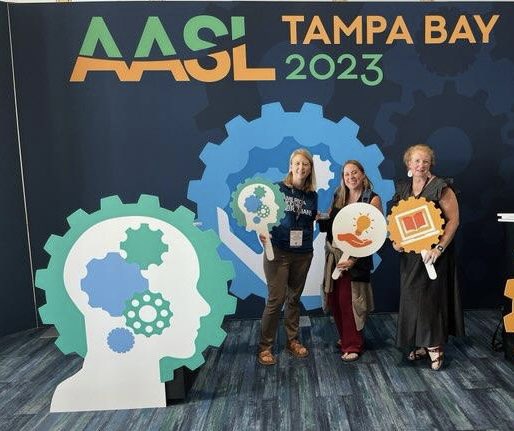 Learning about libraries!  My favorite topic!  <a href="/SouthSide_JCS/">South Side School</a>