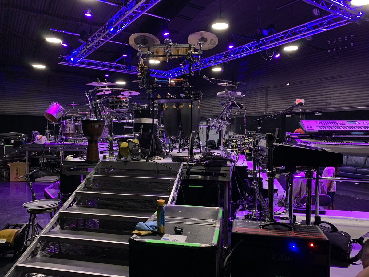SIR_USA's tweet photo. SIR Miami recently hosted @pitbull for a two week long production rehearsal. Need rehearsal space while in town? Check out what our Miami location has to offer here: https://t.co/IY3h8waEX8
#studioinstrumentrentals #sir #sirmiami #pitbull #miami #miamimusic #musicstudio https://t.co/uvfzk1axU3