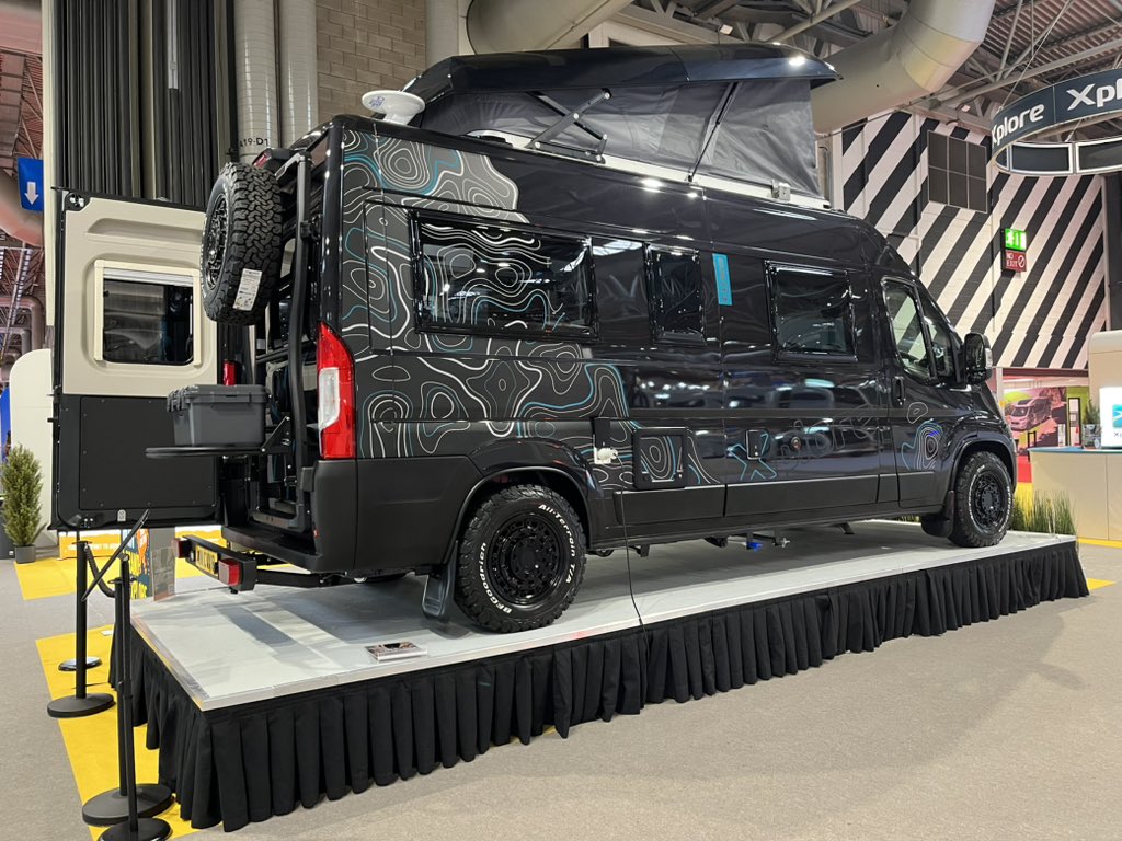 Here We Tow tweet media