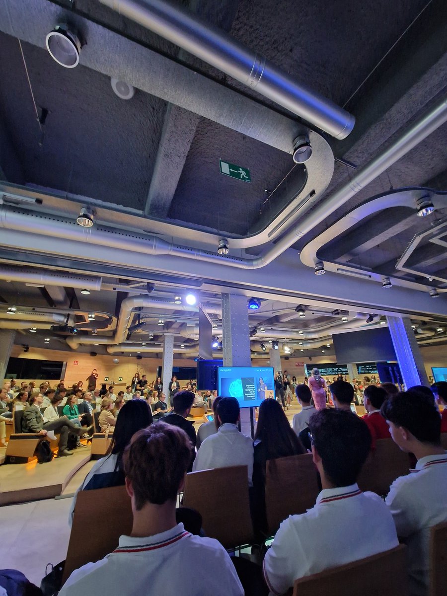 LauraEducamos's tweet photo. Repensando la educación en la era de la IA gracias a 
#enlightED2023, la conferencia mundial de educación, tecnología e innovación que se celebra en el Espacio Fundación Telefónica. Maravillosas ponencias e interesantes conclusiones.
#ia #chatgpt4 @SMEducamosES @fundacionTef https://t.co/NQehVPharf