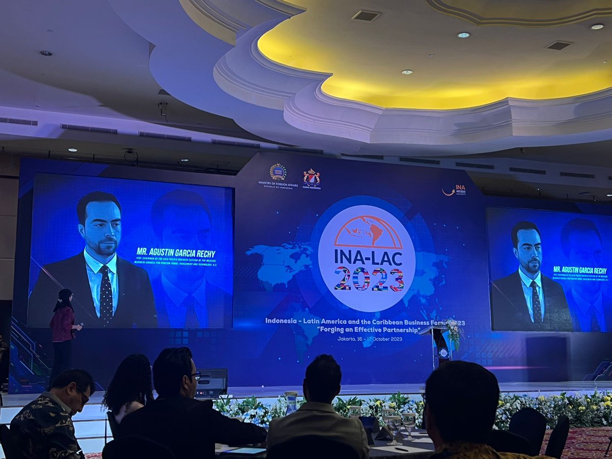 ComceOficial's tweet photo. 🌏🇲🇽🇮🇩 En el marco del Foro Indonesia Latinoamérica y El Caribe #INALAC @agusrechy Vicepresidente Asia Pacífico del @ComceOficial compartió un discurso en la apertura donde resaltó la importancia de la colaboración institucional entre organismos de promoción. https://t.co/vElVamSyXY