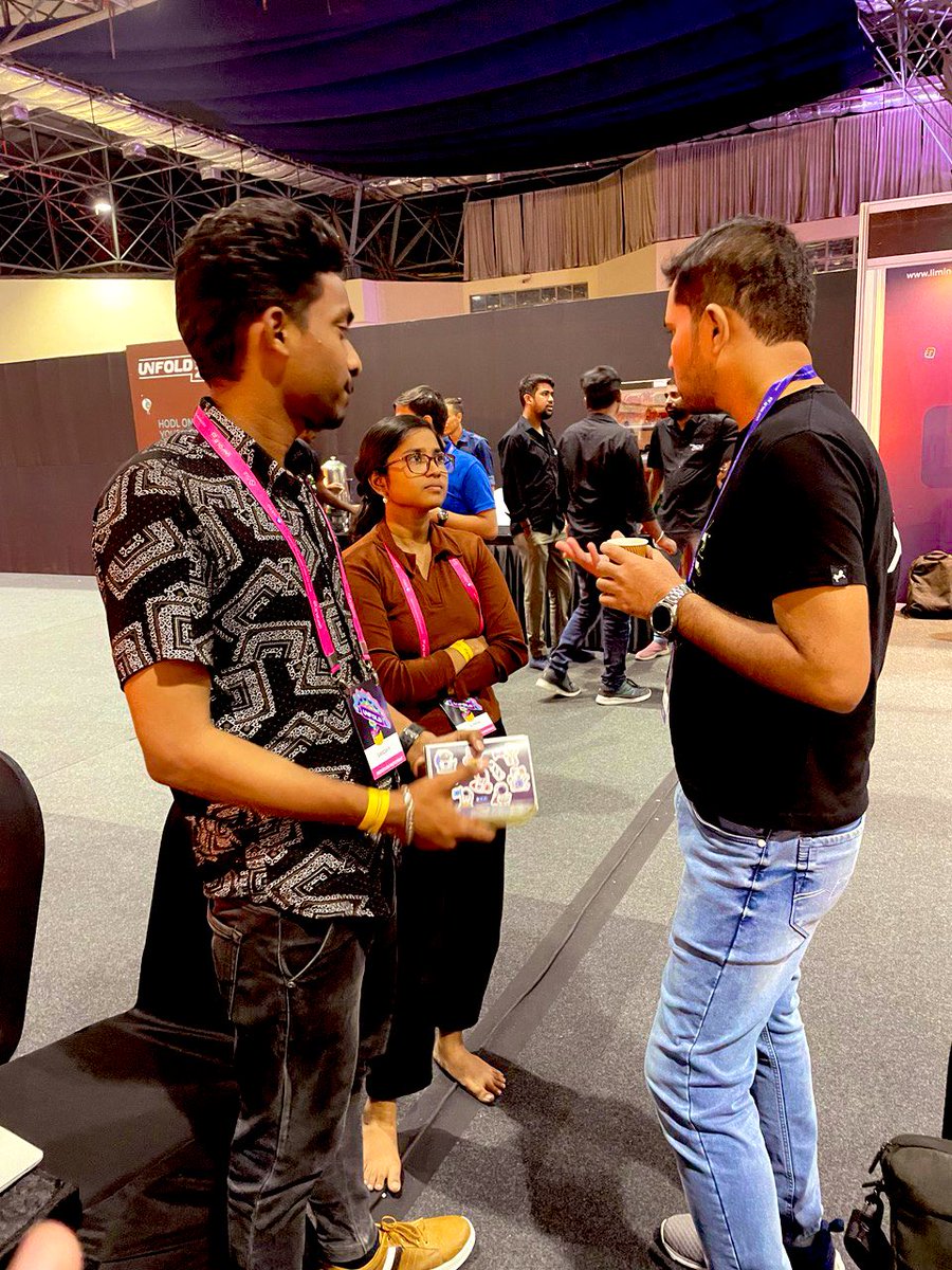 omkarxinfin's tweet image. #XDCIndia

Day 1 at #Unfold2023 in #Bangalore by #CoinDCX was a blast! 

Exciting discussions among startups, developers, and the gaming industry about integrating and building on the #XDCNetwork. 

#BuildOnXDC #WeAreXDC  #Blockchain #TechConference #Web3 #Developers