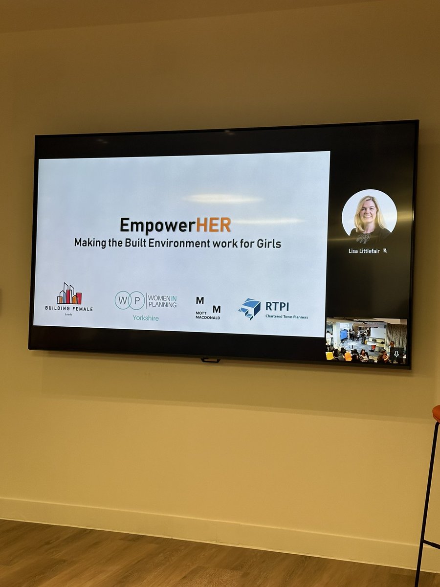 LocalDialogue's tweet photo. A fascinating and thought provoking session at todays Empower Her event by @womeninplanning and @buildingfemale1 https://t.co/qrn861juq3