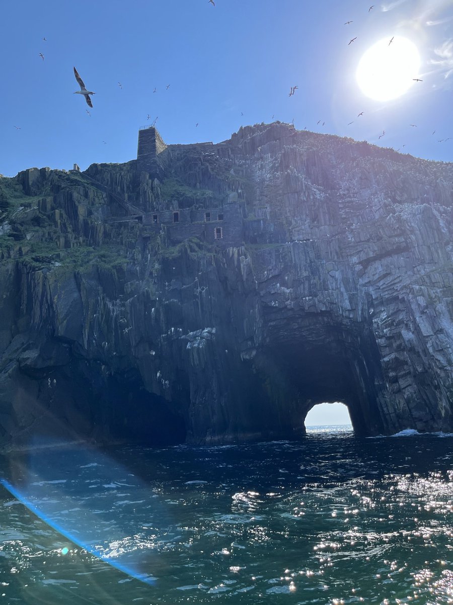 Ciairin's tweet photo. @Rubberbandits @angelatimlin It’s stunning and eerie. The gateway to the other world. https://t.co/h5rRmu4JaC