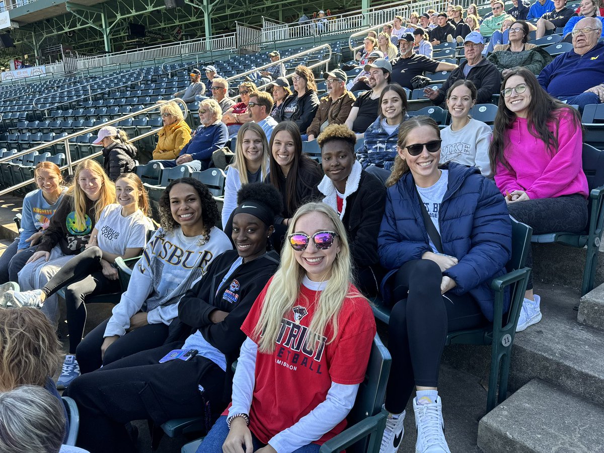 patriotswbb_'s tweet photo. Out here on this beautiful day supporting Patriots Baseball &amp; our friend @jdishman2226! ⚾️❤️💙 Go Patriots! #PatriotFam https://t.co/PwJgAf7iwe