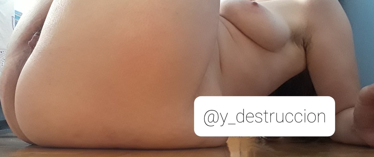 #Nude de Milena para la madrugada #Desnudo
Asi bien desnuda para todos 
Como siempre espero la disfruteis