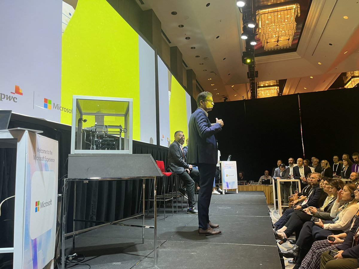 berkeley_w's tweet photo. Microsoft co-pilot being released next month will use AI to build PowerPoint for me….sign me up!  🙋‍♀️ https://t.co/xlABsbBIh2