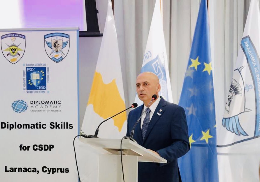Great kick off in Larnaca of the 2️⃣nd edition “#DiplomaticSkills for CSDP” course, a common project of 🇪🇺🇷🇴🇨🇾 under DG-NEAR <a href="/MZambartaEU/">Myrto Zambarta</a> <a href="/CyprusMFA/">Cyprus MFA</a> <a href="/symeon_zambas/">Symeon Zambas</a> <a href="/adamidco/">Constantinos  Adamides</a> 
40 participants from 14 countries will debate for 5 days topics from the field of #Diplomacy! @ESDC