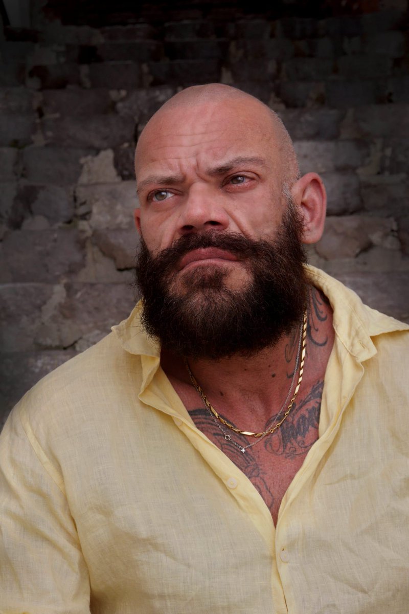 Bear daddy ready to make some noise 😁😋 stay tuned! #male #daddy #muscle #beard #xxl