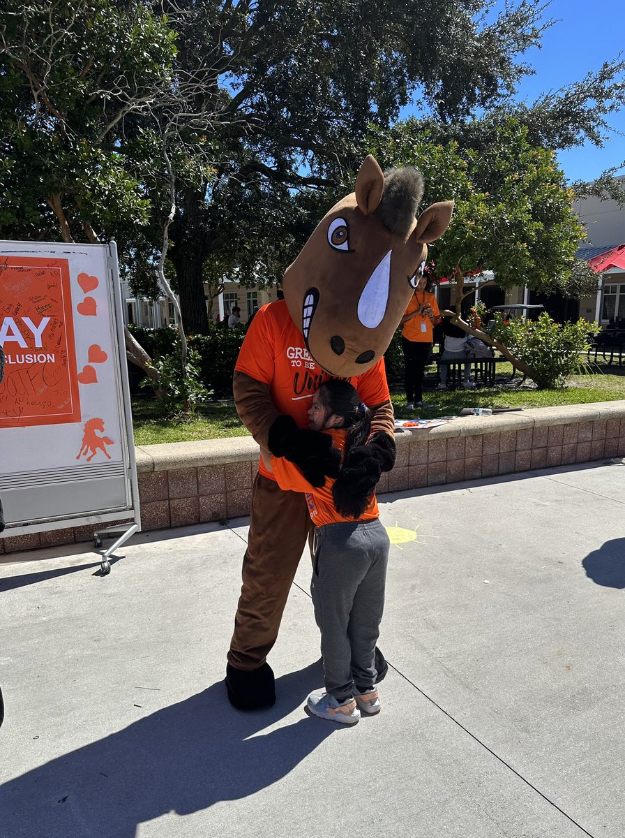 BroncosPBCHS's tweet image. Check out our Broncos celebrating Unity Day! 🧡Today, we wore orange to show we are united against bullying, and we stand for kindness, acceptance, and inclusion! @PBCentral_Princ 

#peaceloveunity
#bullyingpreventionmonth