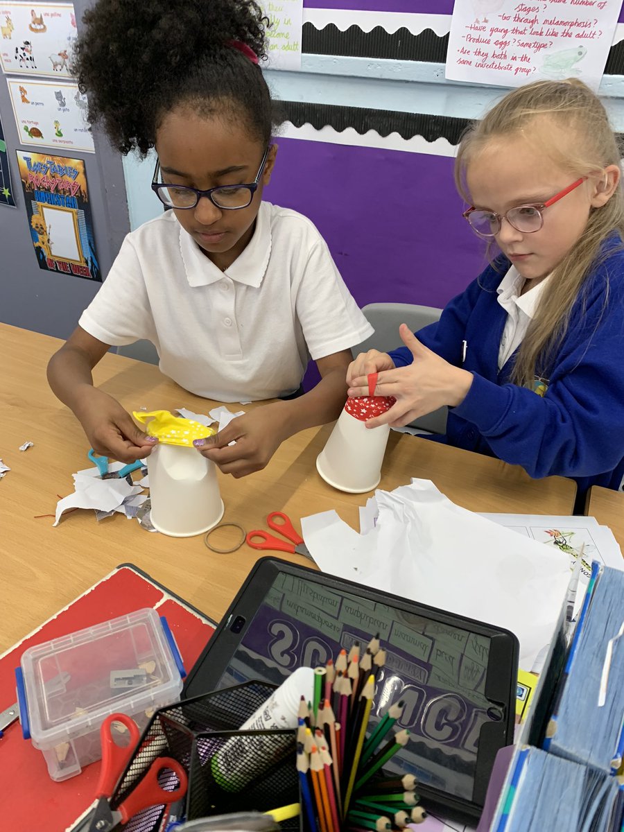 LFP_MrsC's tweet photo. #LFP5SC have found out how seeds are dispersed by plants. We made exploding seed pods. Mr Croxon found out how well they worked! @Lea_Forest_HT @lea_forest_aet @rootstofruit202 @BirminghamEdu @AETAcademies @LFP_Dep @lea_forest_curr https://t.co/MiU0hUEECv