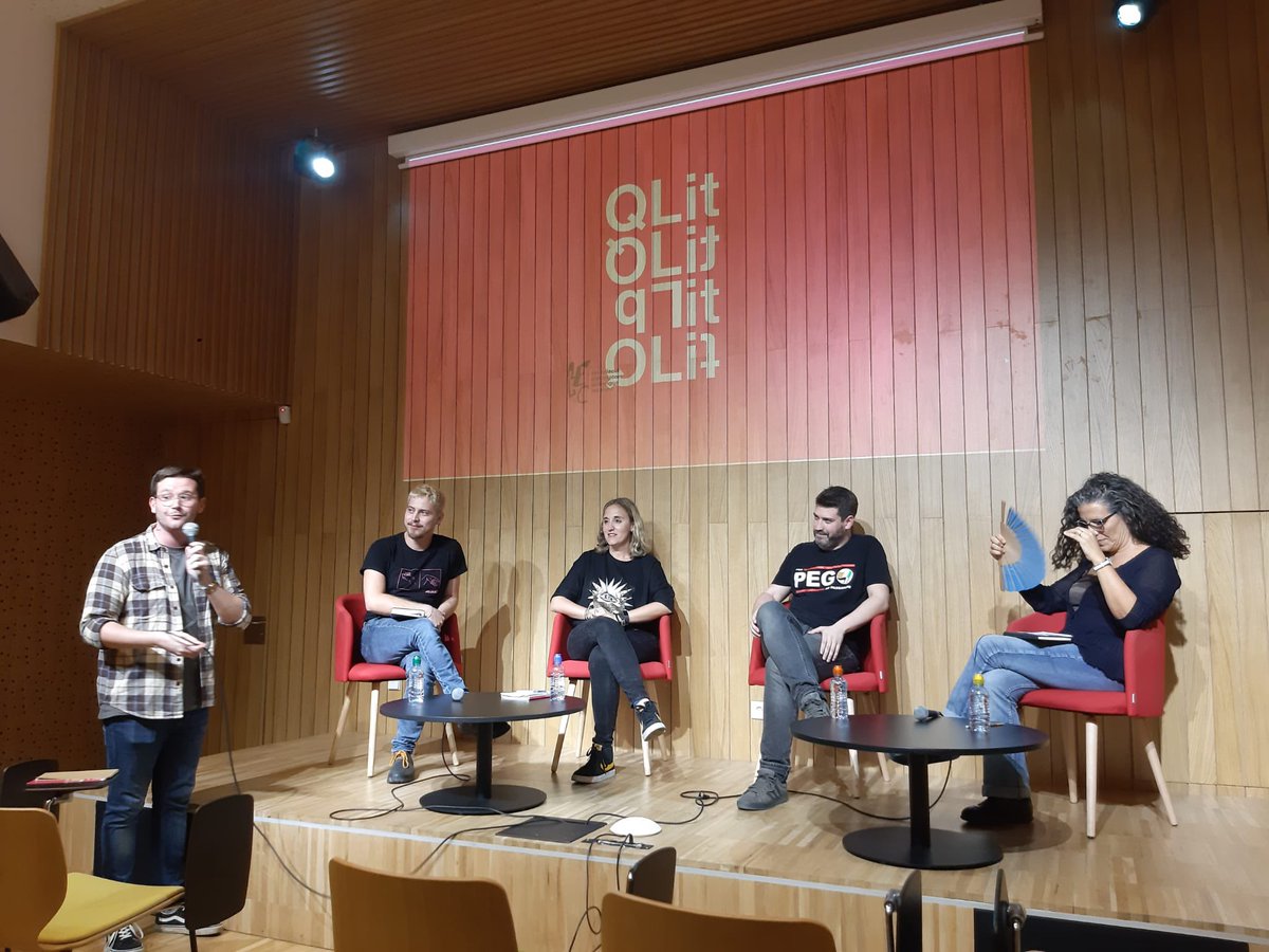 BibliotequesBCN's tweet photo. Les @BibliotequesBCN som presents al #QLIT
Laura Pla Aumatell (@BibliotequesBCN) participa a la taula rodona: Literatura en comunitat: clubs de lectura queer i feministes, amb @hectorgranota (@atzagaia), Josep @pintat_ (@_LaCarbonera) https://t.co/F8P0pflciy