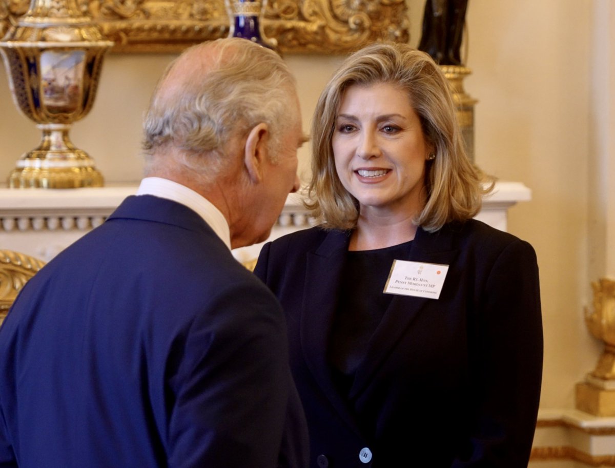 DuncanCStone's tweet photo. Their Majesties The King and Queen hosted a reception at Buckingham Palace to thank those involved in the planning and arrangements following the death of Her Majesty Queen Elizabeth II and the Coronation. #KingCharlesIII #royalcameraman @RoyalFamily #4Kscreenshot https://t.co/eANcNZlVmh