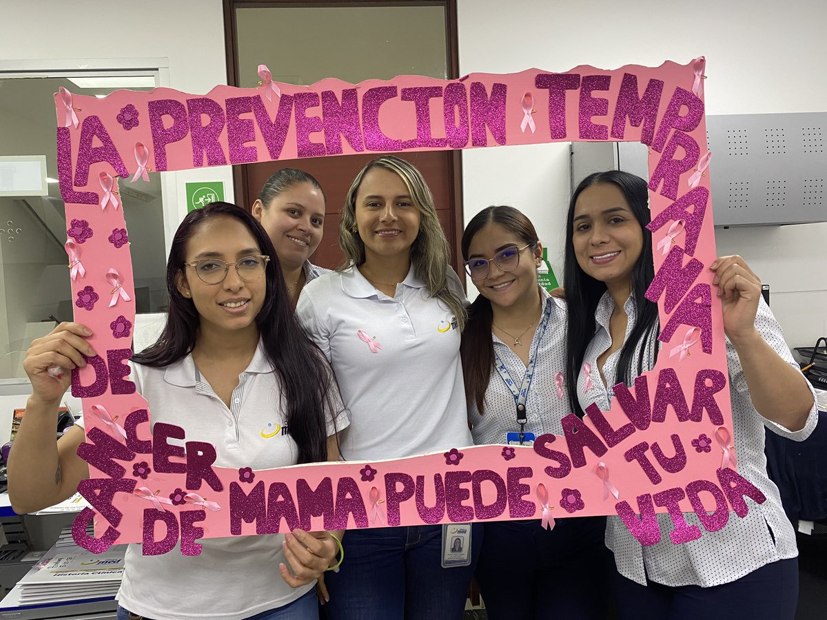 laclinicamed's tweet photo. Juntas, podemos estar un paso adelante en la lucha contra esta enfermedad.💕

#DiaMundialContraElCancerDeMama https://t.co/ns4Xk2AuuA