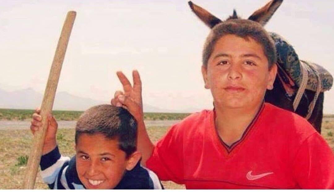 Kurnazlık çamur gibidir; başkasına fırlatırsın ama sana yapışır aslında...