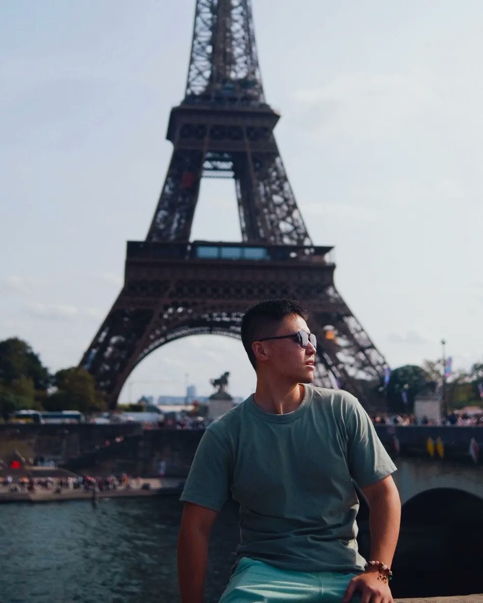 AndrewLiu19's tweet photo. Ouais, c'est Paris

#toureiffel https://t.co/bIoFRGdZc5