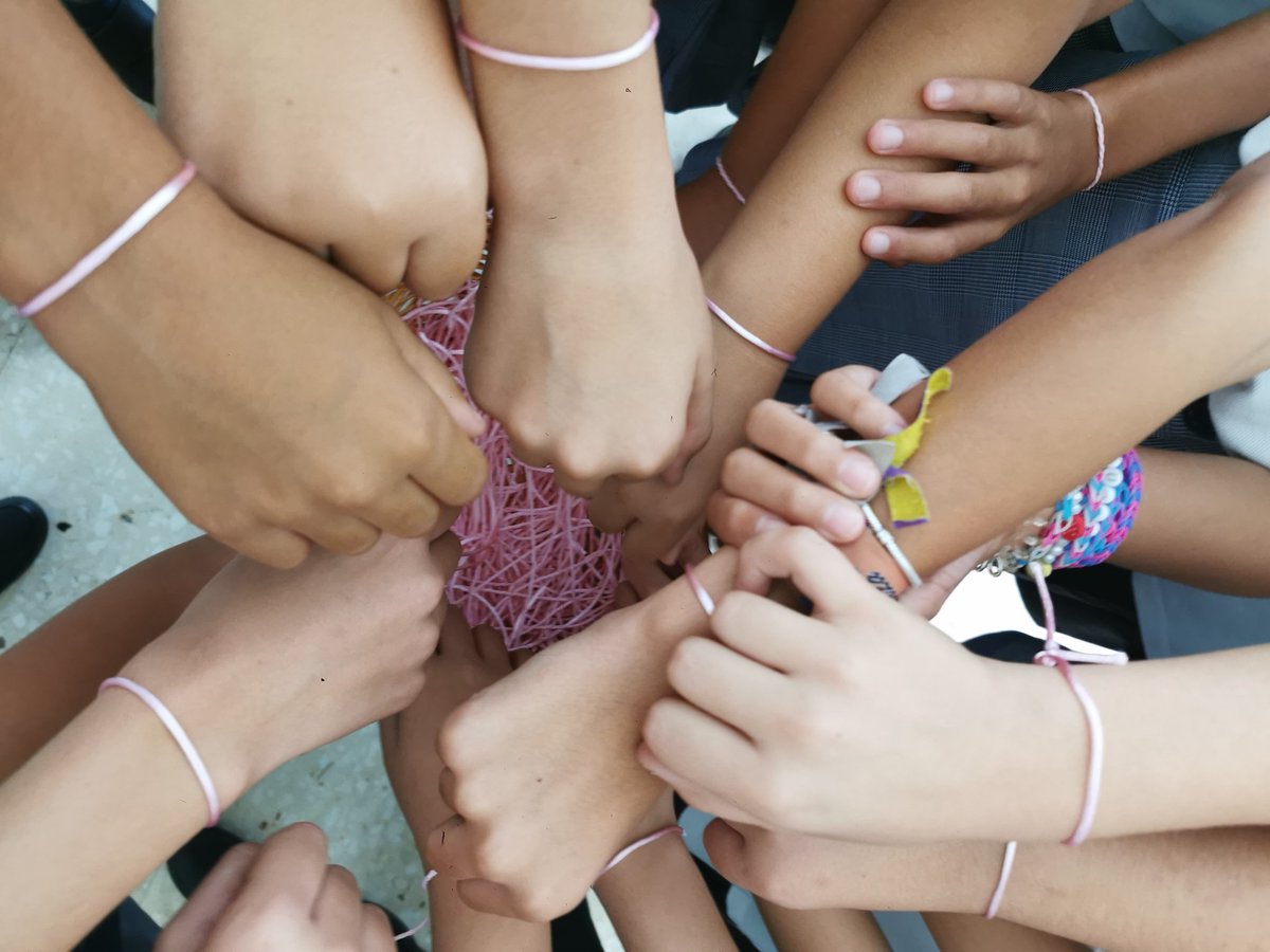 Hoy más que nunca junt@s por el rosa 💗 sensibilización, investigación e iniciativa, por ellas, por ti, por todas.. 👏👏💗🏆💗