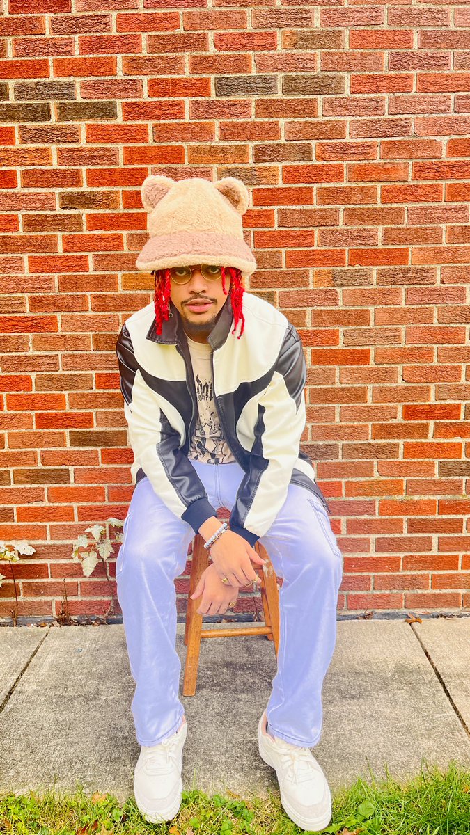 _cvm15's tweet image. Outfit inspired by kuma this time. Hope y’all enjoy🏴‍☠️ #ONEPIECE