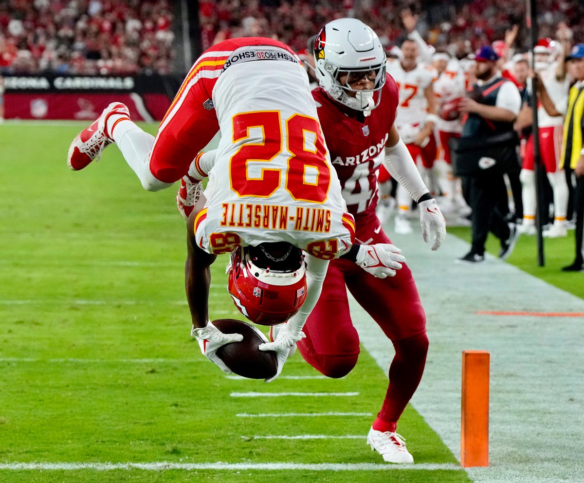 coreshorts's tweet photo. Super Bowl champ Smith-Marsette rocking the 3.0 🔥 https://t.co/Un3LpY0RwU