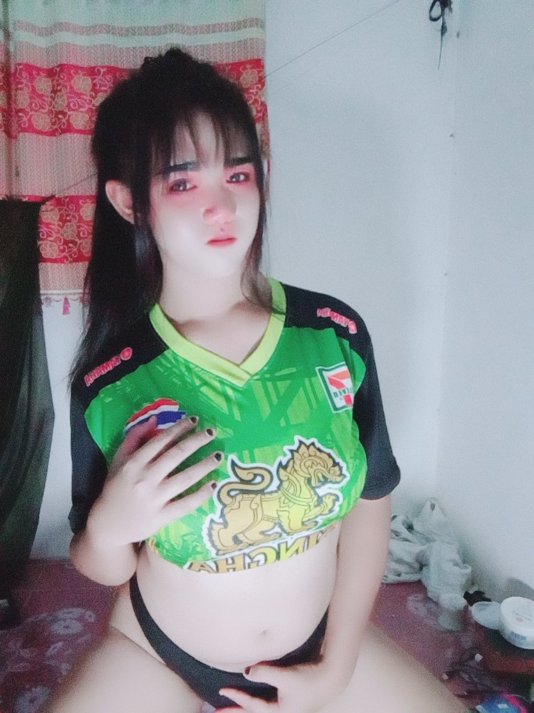 built280445's tweet photo. เงี่ยนนนนน https://t.co/FsPa8zGsde