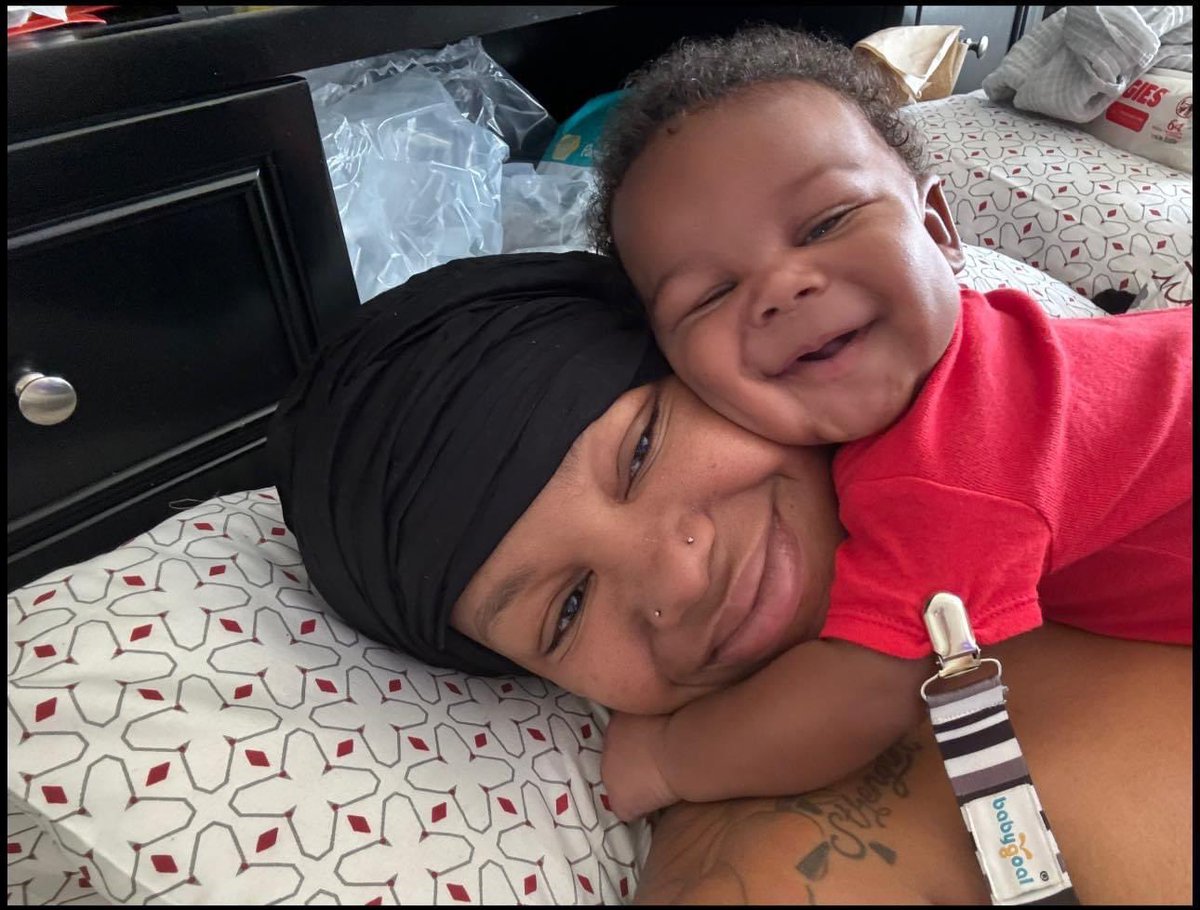 ilashaeee's tweet image. as long as i’m putting that smile there, i’m content🤍