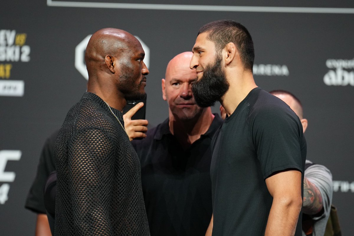 USMAN84kg's tweet photo. 2 more sleeps 👊🏿🫶🏿🇳🇬 #UFC294 https://t.co/6PQ0pvOUvw