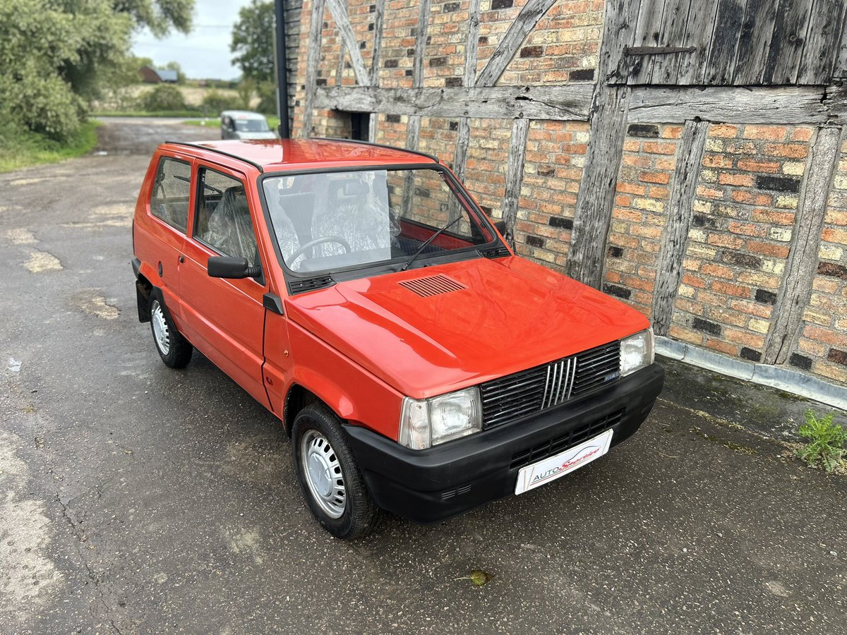 SportivoAuto's tweet photo. #fiatpanda https://t.co/nJE1L1Zwoh