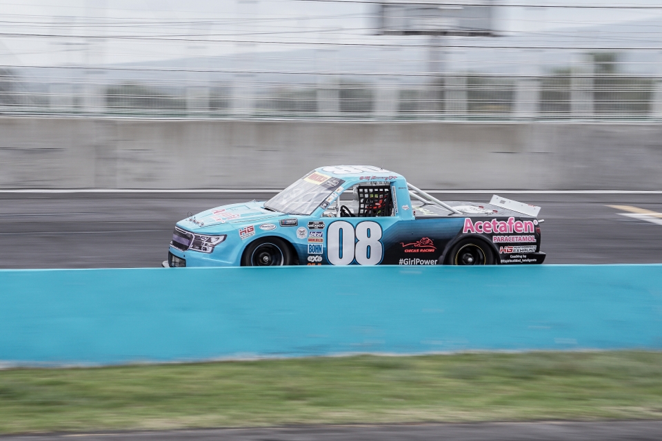 ChicasRacing's tweet photo. #TruckMx @bttrmz regresa a las Trucks a bordo de la camioneta #08

➡ https://t.co/R3R0uuvHXv https://t.co/N1QBkaAlR4