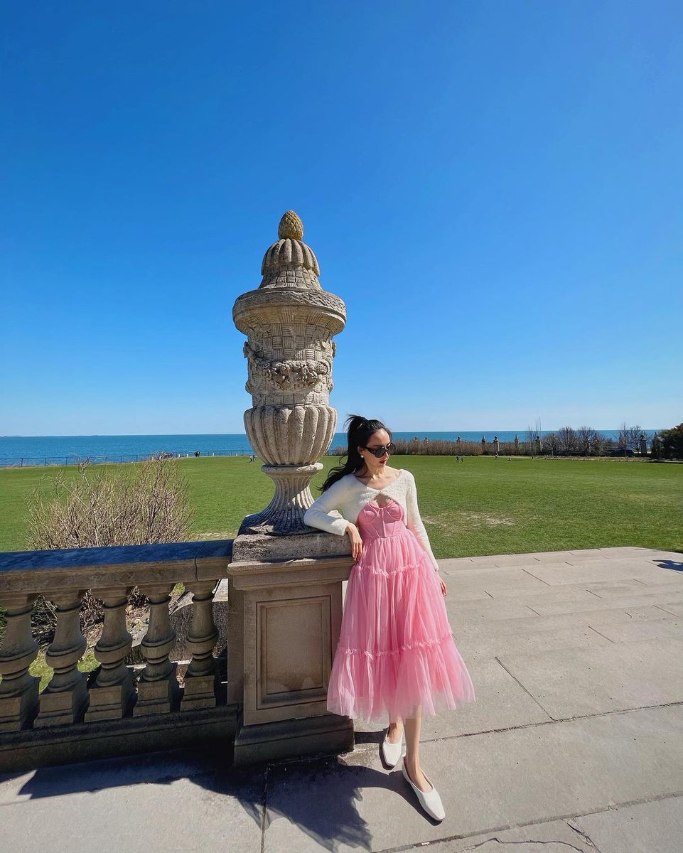 gatosarado03's tweet photo. Today. Went out for a photo shoot with my bff. https://t.co/xwdhE4fU7X