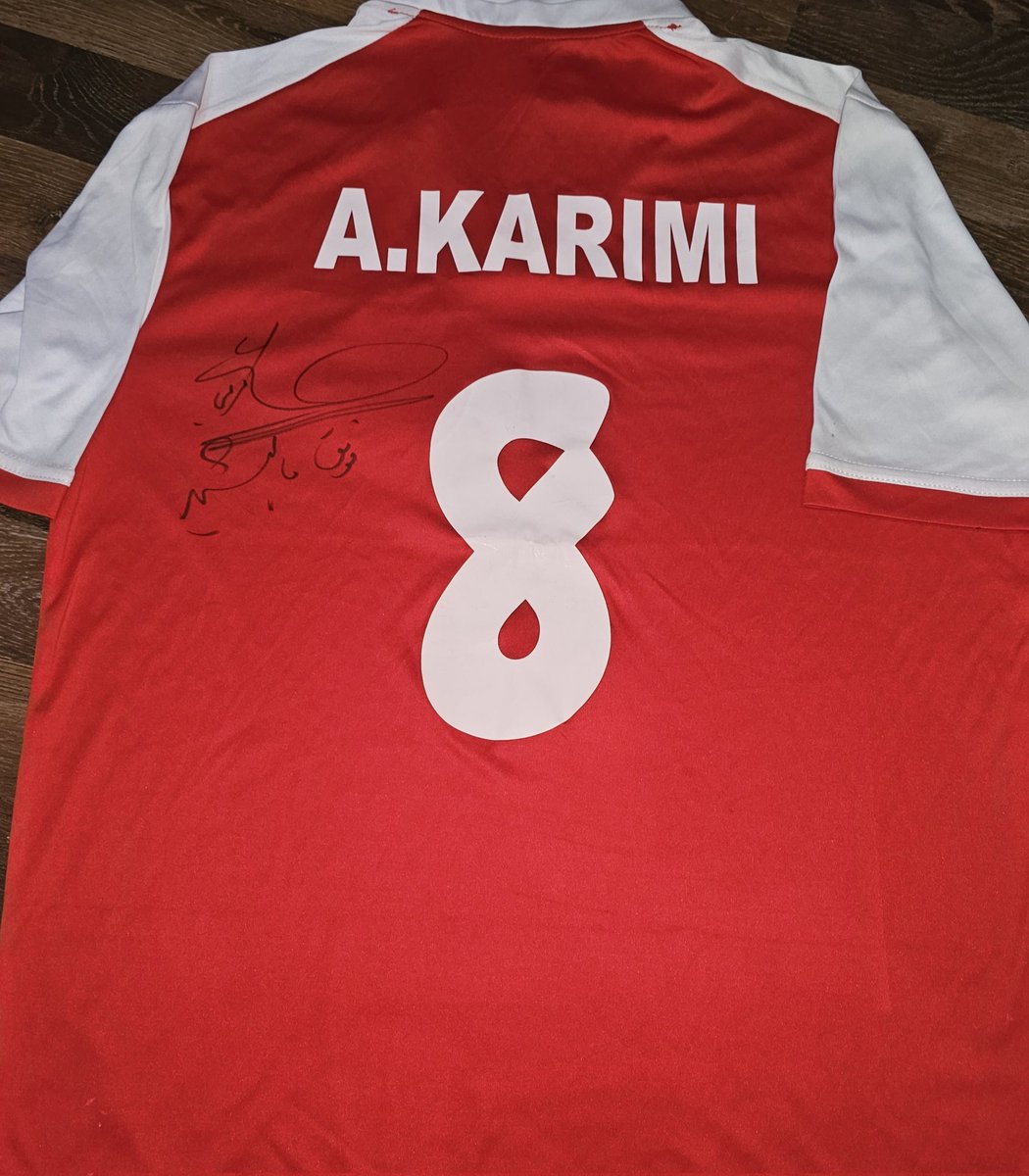 گُلابتون✌️ tweet media