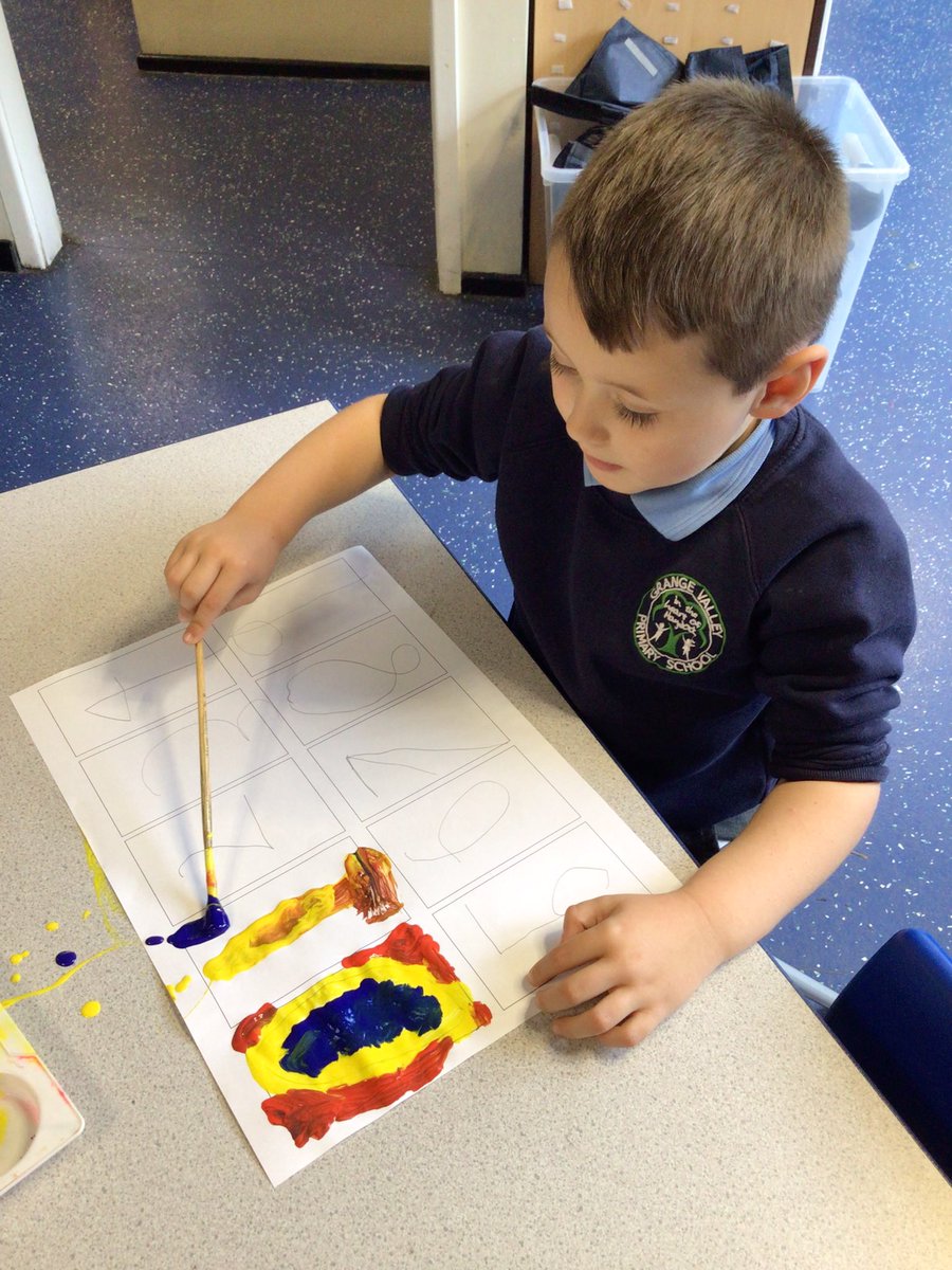 Year1_GV's tweet photo. We were inspired by Jasper John’s ‘Numbers in Colour’ painting. We thought about the numbers we could see in the piece as well as the colours. We used primary colours to make secondary colours when creating our wonderful designs. 🎨
#year1 #eli #wehavethePOWER https://t.co/bv4vcP9n27