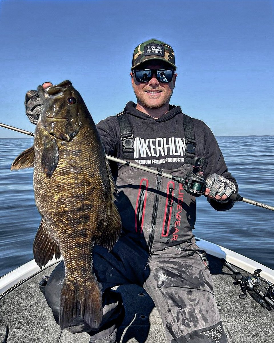Blue skies, big fish, and sweater weather. Hard to beat.

#FishingDaily #CatchBigFish #FallFishing