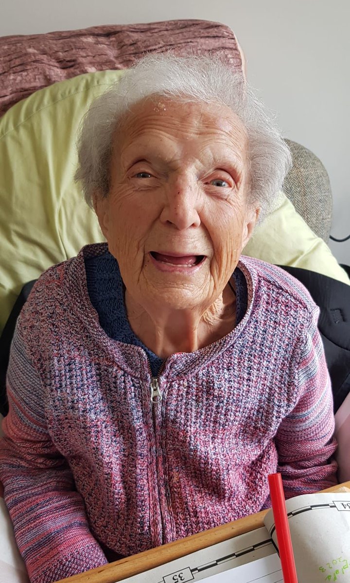 freckledesigner's tweet image. Doris is 104 tomorrow - huge appreciation for all the carers that look after her everyday. Happy birthday nan xx #doris #NHS 🎁🎉🎊