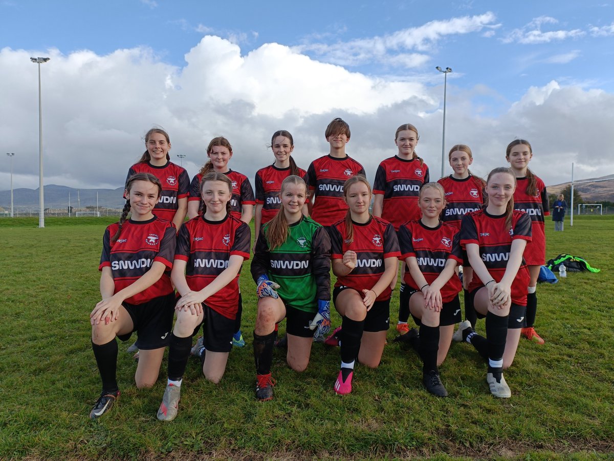 AddGorff Brynrefail (@agbrynrefs) on Twitter photo Genethod Tim Pêl-Droed Dan15 yn symud ymlaen i'r rownd nesaf yng nghwpan Cymru gan ennill YDH o 6-1 prynhawn 'ma! Gwych genod 👍🏻☺️
Erin Bowness ⚽⚽⚽⚽⚽
Megan Povey ⚽
#genodbrynrefs
<a href="/WelshSchoolsFA/">Welsh Schools' F.A.</a> Genethod Tim Pêl-Droed Dan15 yn symud ymlaen i'r rownd nesaf yng nghwpan Cymru gan ennill YDH o 6-1 prynhawn 'ma! Gwych genod 👍🏻☺️
Erin Bowness ⚽⚽⚽⚽⚽
Megan Povey ⚽
#genodbrynrefs
<a href="/WelshSchoolsFA/">Welsh Schools' F.A.</a>