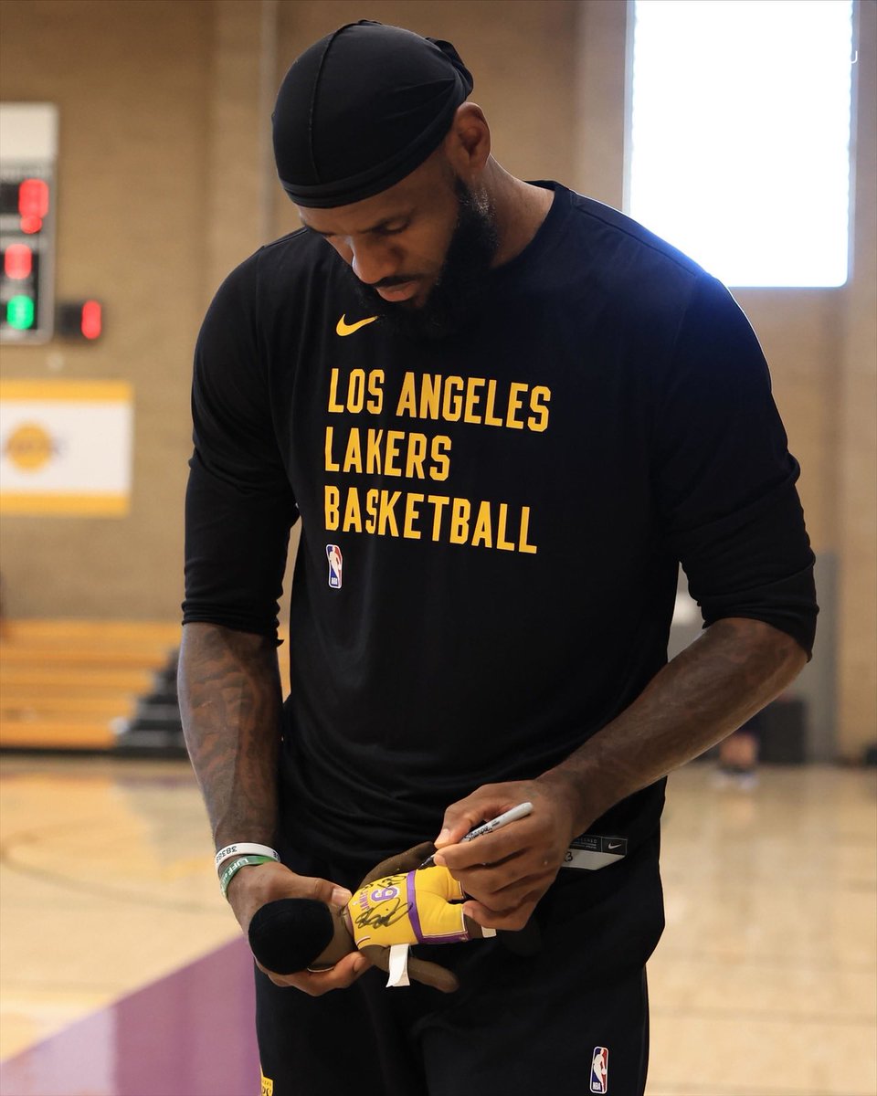 Los Angeles Lakers tweet media
