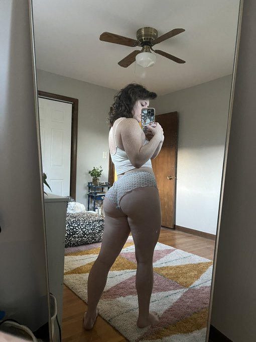 Do you like my pajamas https://t.co/NS0Amgb0Np<a href="/tag/xmen97"class="tags"><span>#xmen97</span></a>