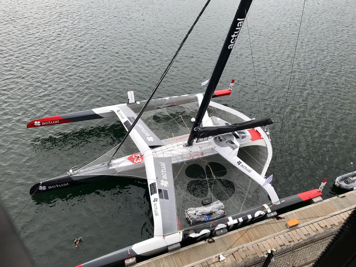 LHsansfiltre's tweet image. Last call for @TransatJV 2023
@Team_actual_ vu du rooftop @ENSM 🙏Marie 
et @SVRLazartigue 
#ultim #trimaran #ponton #team #transatjacquesvabre #lehavre #halage #cordages #zodiacs #skippers #coskipper #skipper #navigateurs #voile @LH_LeHavre @lehavreetretat