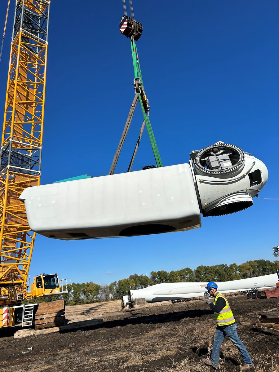 Dakota Riggers (@dakotariggers) on Twitter photo Awesome lift by <a href="/MountainCrane/">Mountain Crane & Transport</a> using some Slingmax Twin-Path slings made right here at our facility in Sioux Falls! #rigging #heavylift #windenergy Awesome lift by <a href="/MountainCrane/">Mountain Crane & Transport</a> using some Slingmax Twin-Path slings made right here at our facility in Sioux Falls! #rigging #heavylift #windenergy