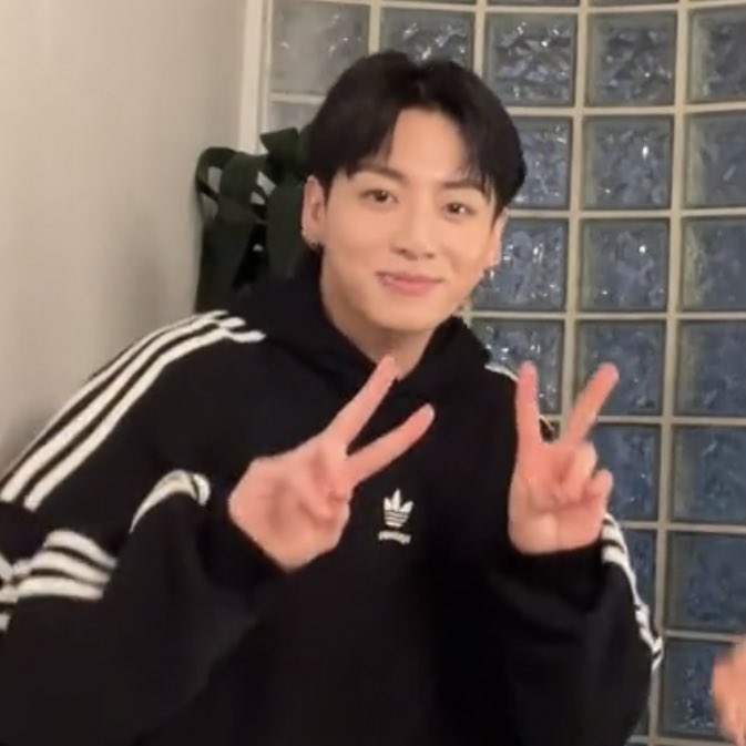 jjkgaIlery's tweet photo. CUTIE PATOOTIE 🥺 https://t.co/KSe3jCify9