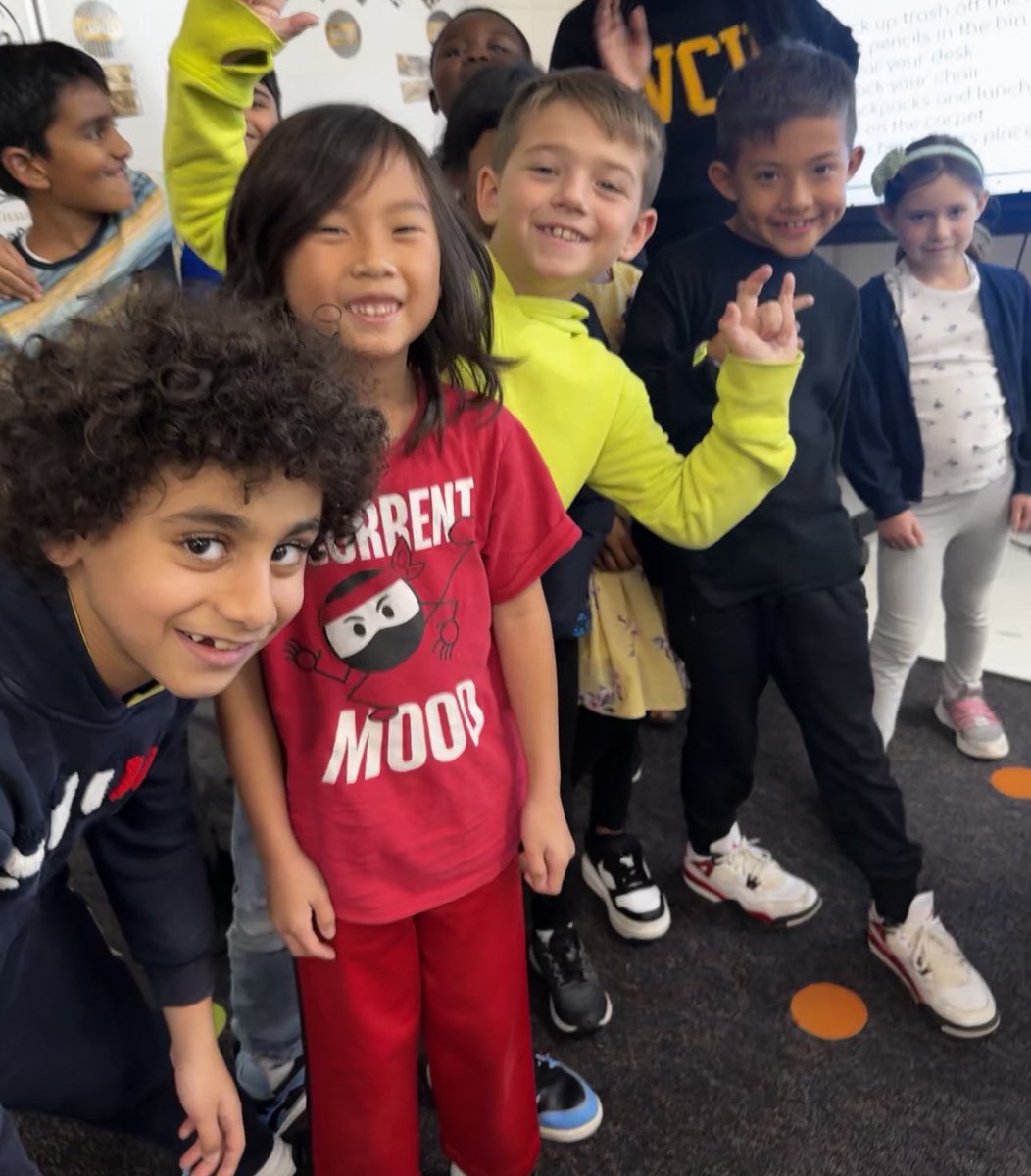 Ms. Glaze tweet media