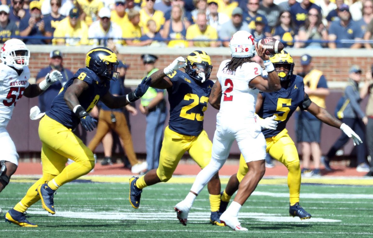 Did Michigan know the play call made on the game changing pick six thrown by Rutgers? An NCAA investigation into the Wolverines makes it fair to wonder.

STORY: thescarletfaithful.com/did-michigan-k…