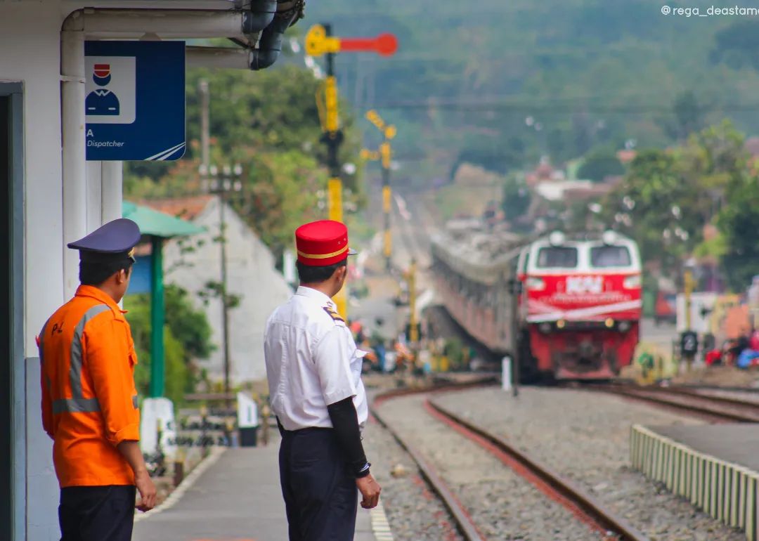 Kereta Api Indonesia tweet media