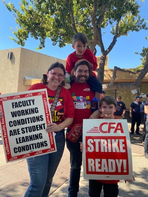 CFA_United's tweet image. CSU San Bernardino members rallied today to let the CSU know they are ready to vote to authorize a strike! 

Let the CSU know FACULTY WORKING CONDITIONS ARE STUDENT LEARNING CONDITIONS! #UnionPower #CFAPower #RaiseTheFloor #CFA4Faculty