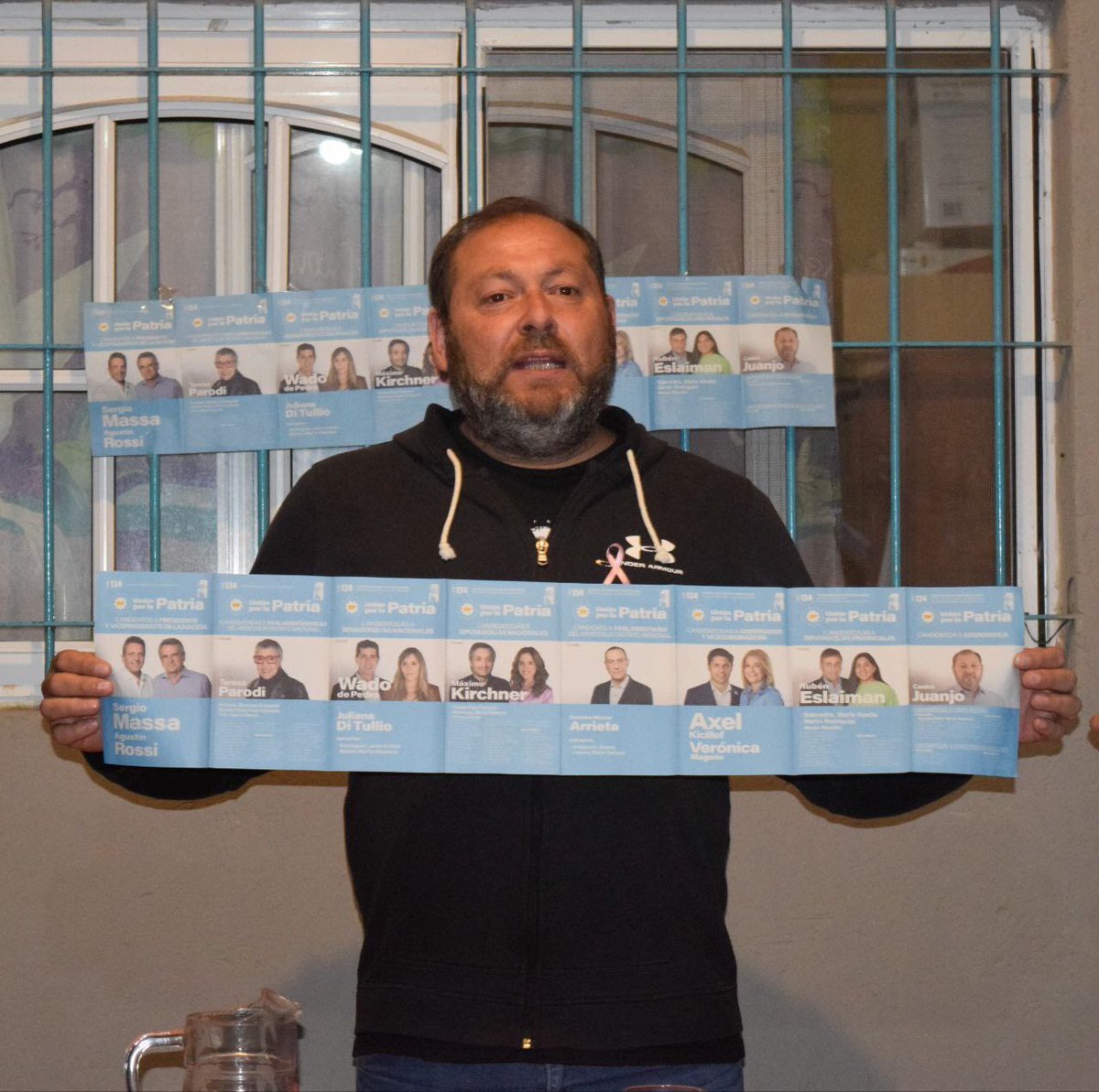 juanjo_castro's tweet photo. En barrio Obligado junto a @TeresitaNavarro me reuní con vecinos de la zona, donde les pude contar acerca de mis propuestas y del cambio real que necesita San Miguel para que podamos vivir mejor.
Por eso éste domingo vota lista completa - #lista134.

@SergioMassa Presidente
@Kicillofok Gobernador
@juanjo_castro Intendente