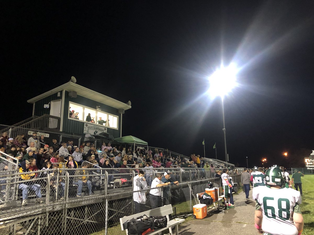 RMetzgerWTOV9's tweet photo. It’s halftime at Paden City. The 6-1 Wildcats lead Hancock (Maryland) 27-7.  Wildcats have already secured 1st winning season since 2001, also trying to make the postseason for the 1st time since that season. Currently 15th in Class A.  Top 16 get in. https://t.co/jzUTiZ8Ybc